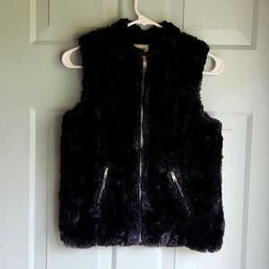 Fuzarka, Girl's, Sz 14, Black Fur Vest w Collar & 2 Zipped Pockets, Lined.